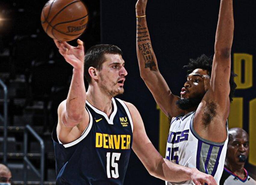 抢到前场板 抢到前场板